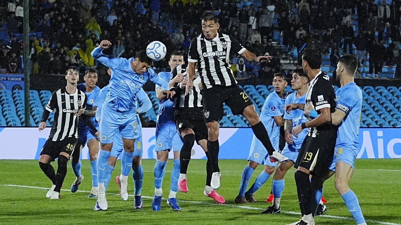 Atlético Mineiro pierde un titular para la final: expulsión en semifinal ante Boca